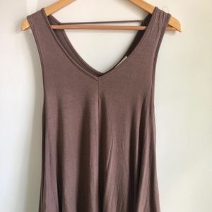 V-neck Tank